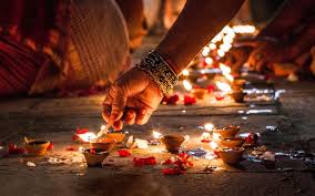 Diwali: Neşe, Refah ve Işık Festivali