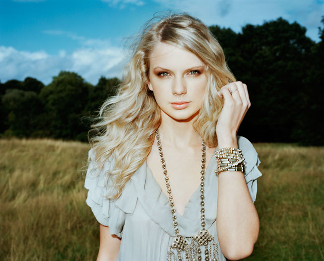 Taylor Swift'in Vanity Fair Pozları - En Son Haberler